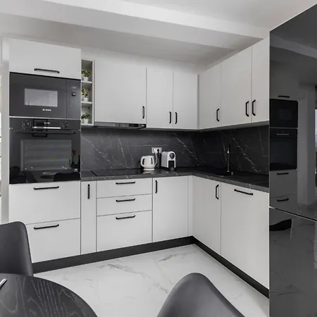 Holiday home Luxurious In Bregi With Sauna *