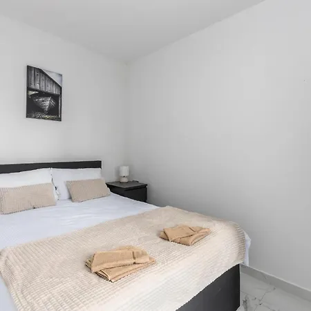 In Bregi With House Sea View *