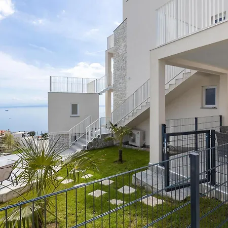 In Bregi With House Sea View Vakantiehuis