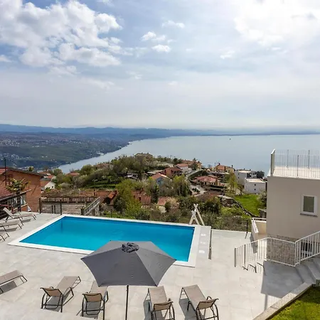 Vakantiehuis In Bregi With House Sea View Breza
